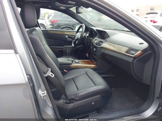 MERCEDES-BENZ E-CLASS - 5