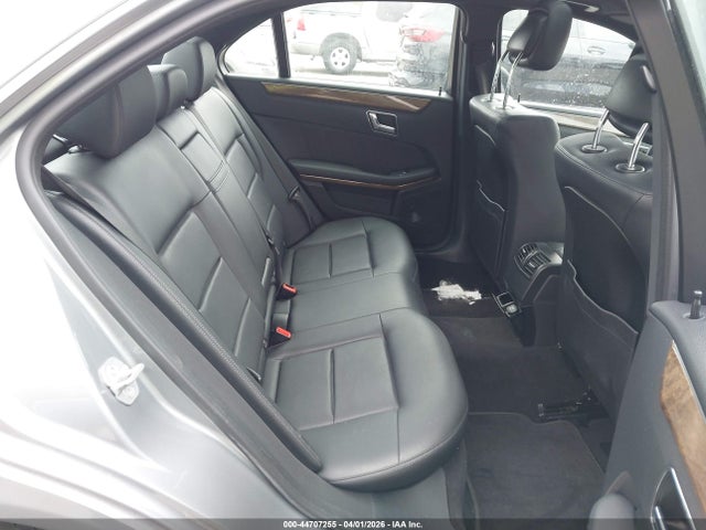 MERCEDES-BENZ E-CLASS - 8