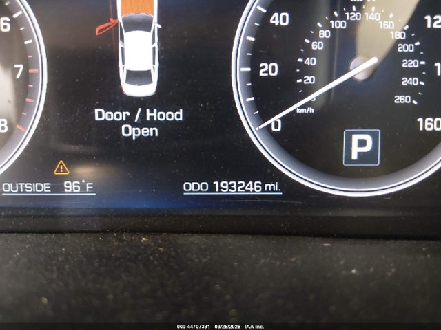 HYUNDAI EQUUS ULTIMATE - 7