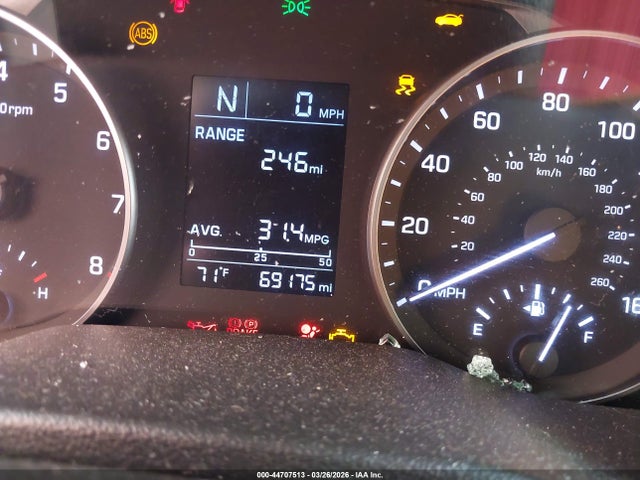 HYUNDAI ELANTRA SE - 7