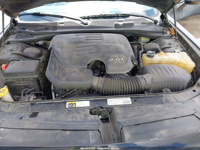 DODGE CHALLENGER SXT - 10