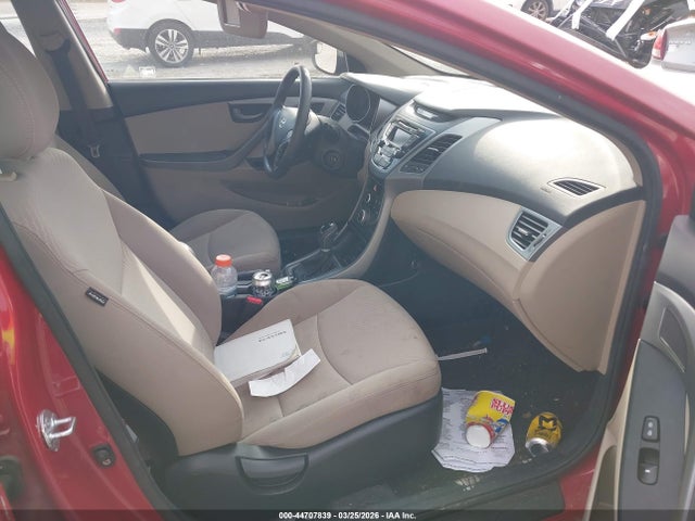 HYUNDAI ELANTRA SE - 5