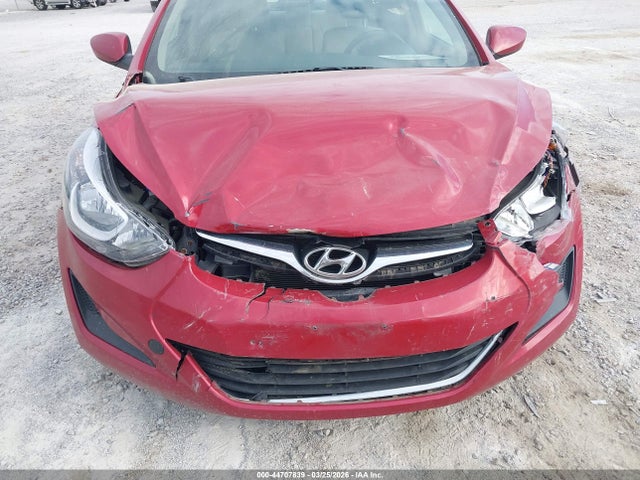 HYUNDAI ELANTRA SE - 6