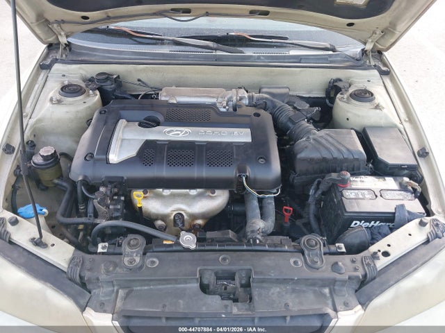 HYUNDAI ELANTRA - 10