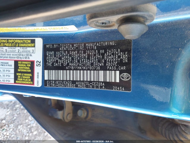 2019 Toyota CAMRY SE photo 9