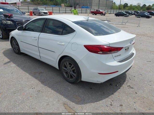 HYUNDAI ELANTRA SEL - 3