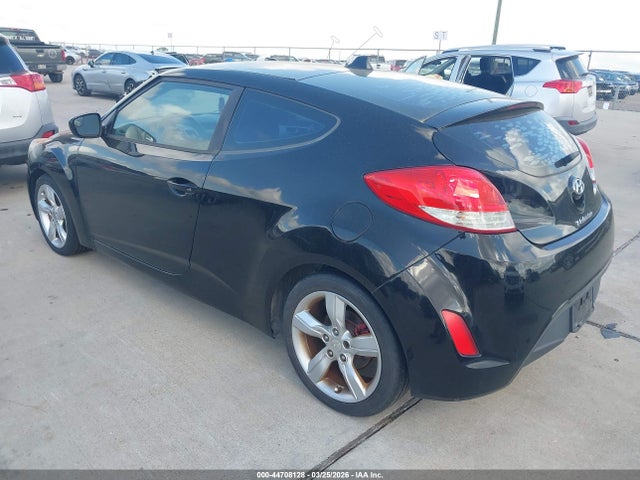 HYUNDAI VELOSTER - 3