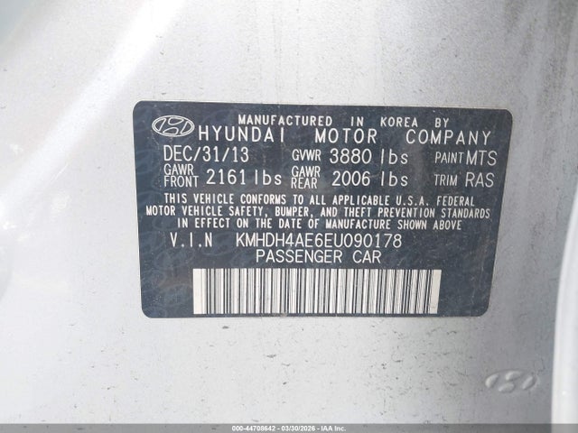 HYUNDAI ELANTRA SE - 9
