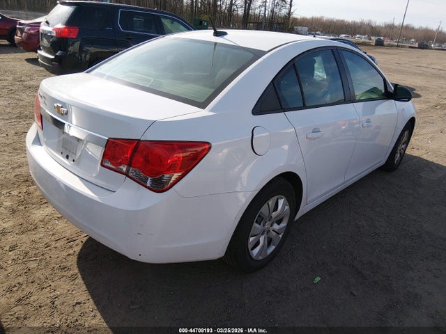 CHEVROLET CRUZE LS AUTO - 4