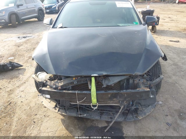 HYUNDAI ELANTRA SE - 6