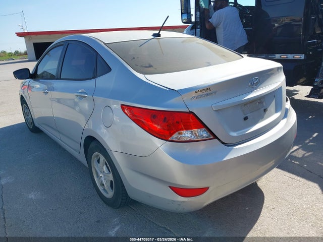 HYUNDAI ACCENT GLS - 3