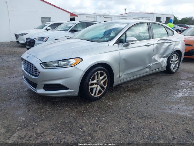 FORD FUSION SE - 2
