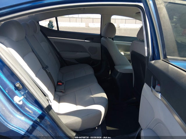 HYUNDAI ELANTRA SEL - 8