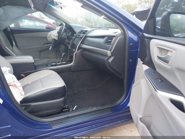 صورة 5 لـ 2016 Toyota CAMRY SE
