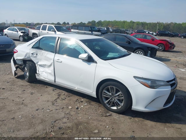 TOYOTA CAMRY - 1
