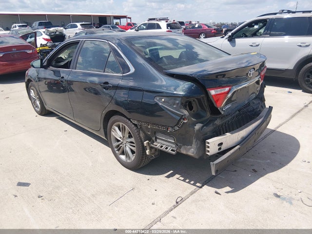 TOYOTA CAMRY - 3