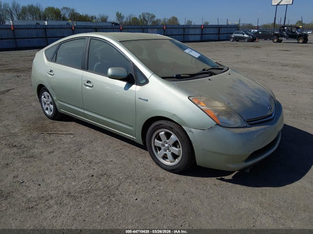 TOYOTA PRIUS - 1