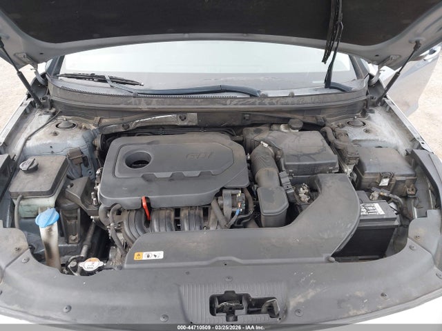 HYUNDAI SONATA SE - 10