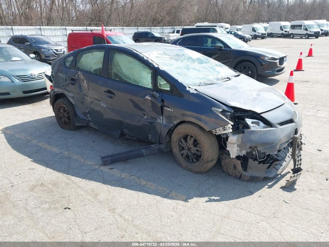 2015 TOYOTA PRIUS TWO