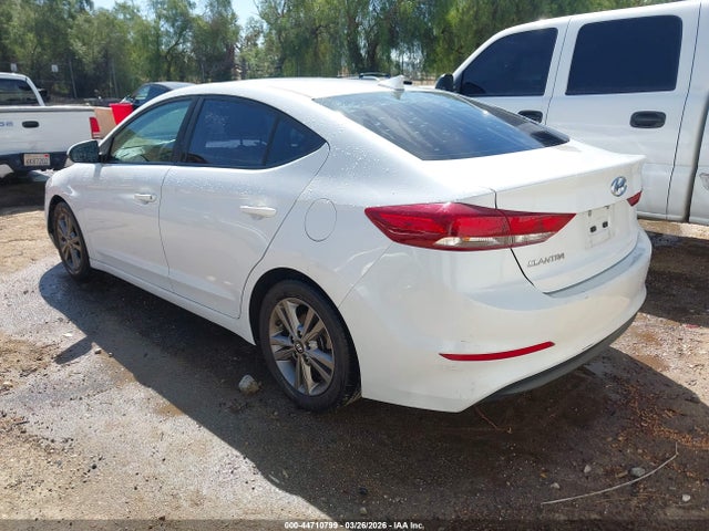 HYUNDAI ELANTRA SEL - 3