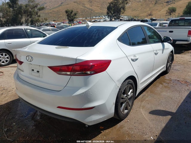 HYUNDAI ELANTRA SEL - 4
