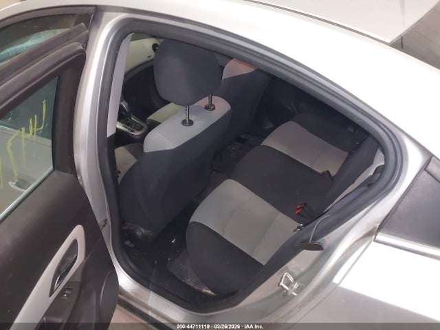 CHEVROLET CRUZE LS - 8