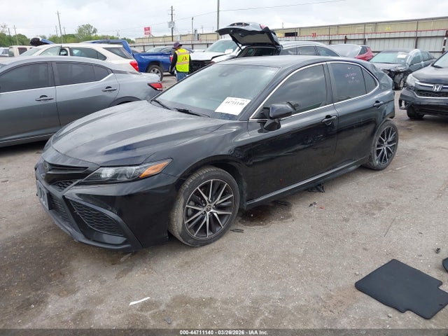 2022 Toyota CAMRY SE — фото 2