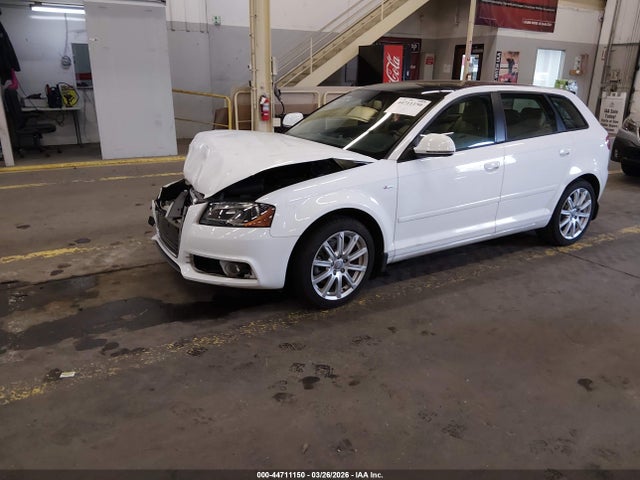 2010 AUDI A3 2.0T PREMIUM — фото 2