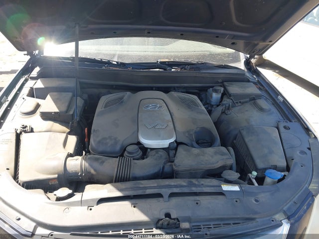 HYUNDAI GENESIS 4.6 - 10