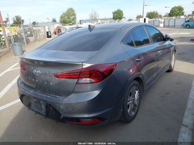 HYUNDAI ELANTRA VALUE EDITION - 4