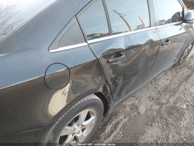 CHEVROLET CRUZE 1LT - 6