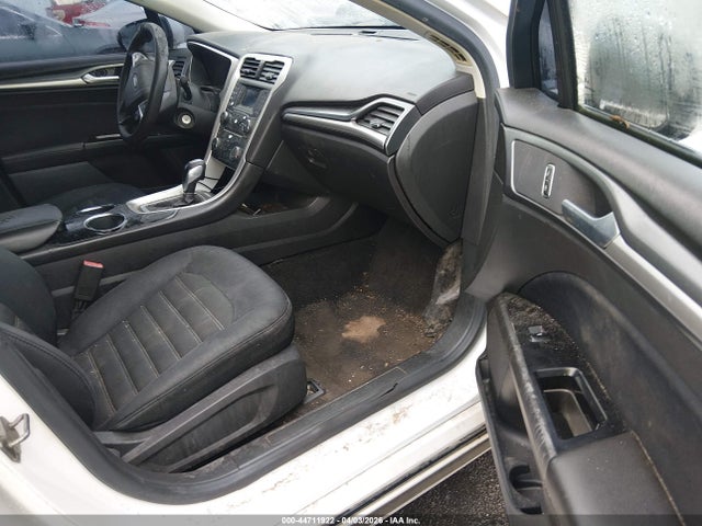 FORD FUSION SE - 5