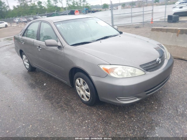 2002 TOYOTA CAMRY LE