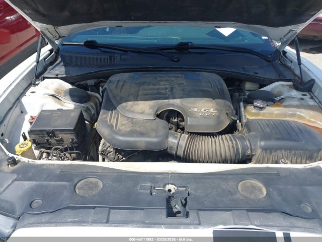 DODGE CHARGER SXT - 10