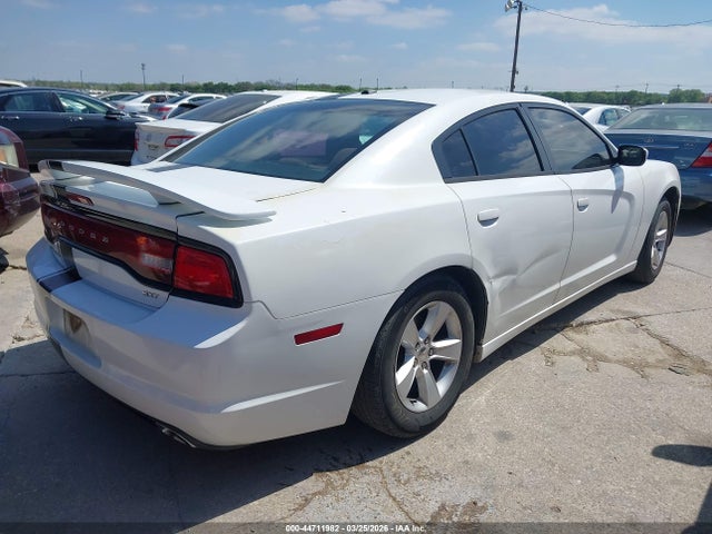 DODGE CHARGER SXT - 4