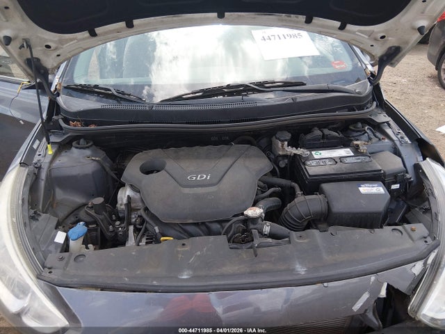 HYUNDAI ACCENT SE - 10