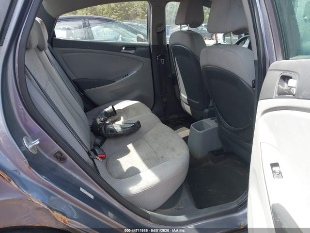 HYUNDAI ACCENT SE - 8