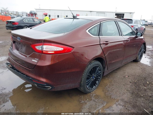 FORD FUSION SE - 4