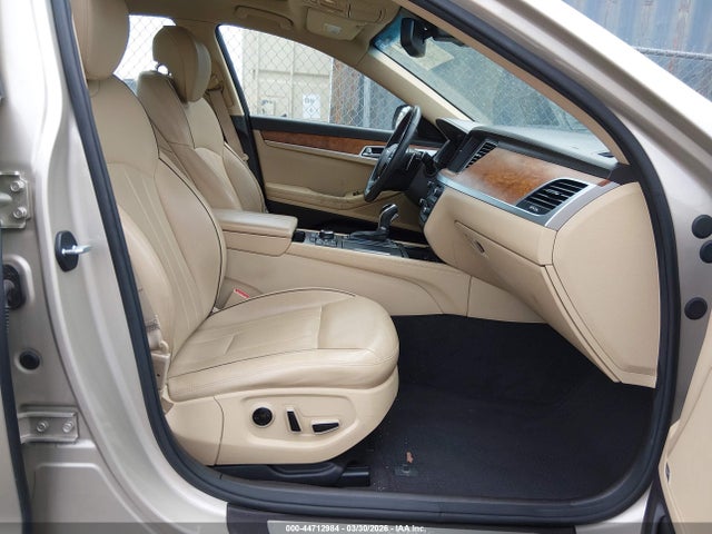 HYUNDAI GENESIS 3.8 - 5