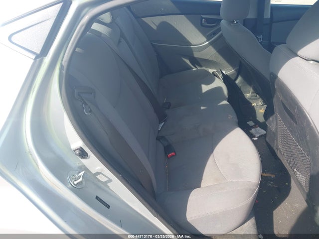 HYUNDAI ELANTRA SE - 8