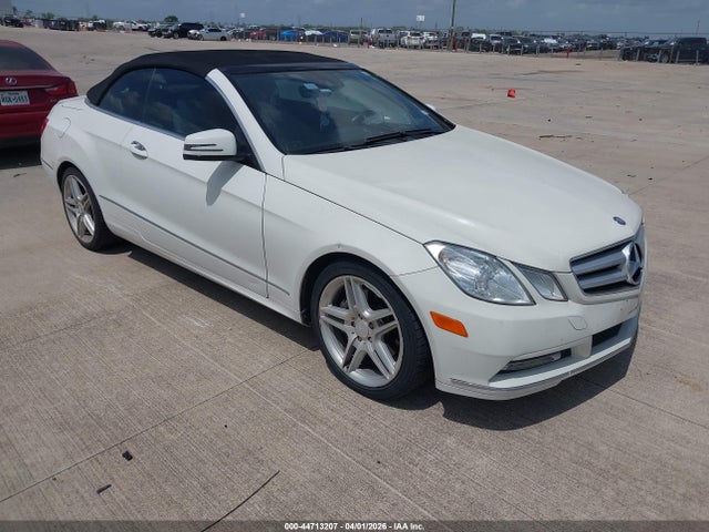 MERCEDES-BENZ E-CLASS - 1