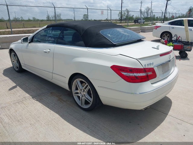 MERCEDES-BENZ E-CLASS - 3