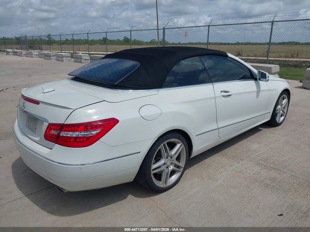 MERCEDES-BENZ E-CLASS - 4