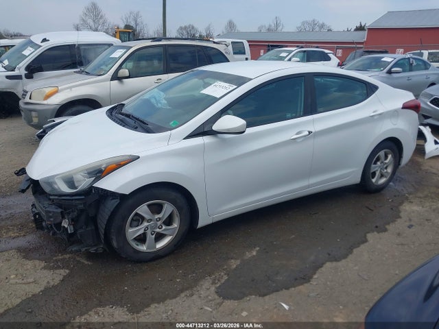 HYUNDAI ELANTRA SE - 2