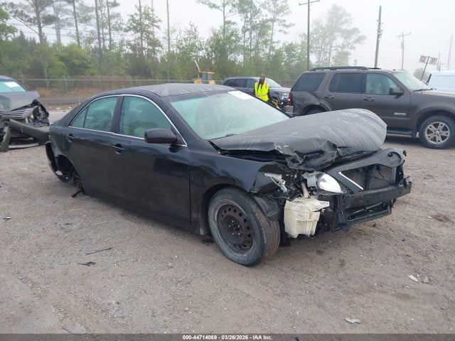 2011 TOYOTA CAMRY 