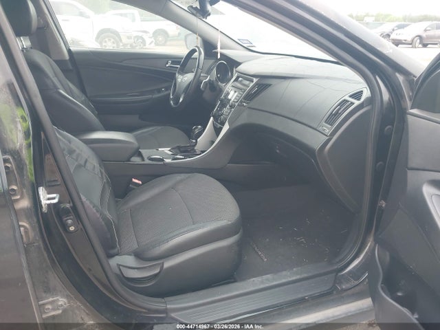 HYUNDAI SONATA SE 2.0T - 5