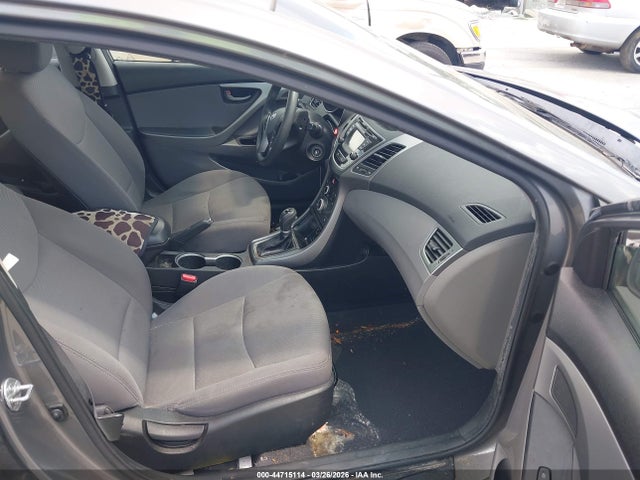 HYUNDAI ELANTRA SE - 5