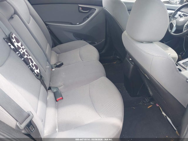 HYUNDAI ELANTRA SE - 8