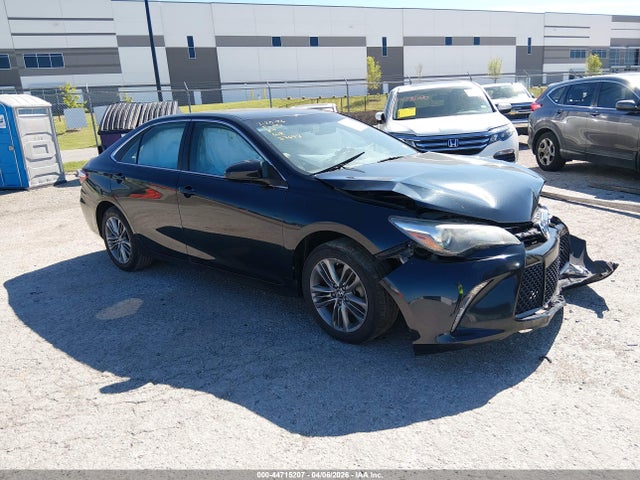 2017 TOYOTA CAMRY SE