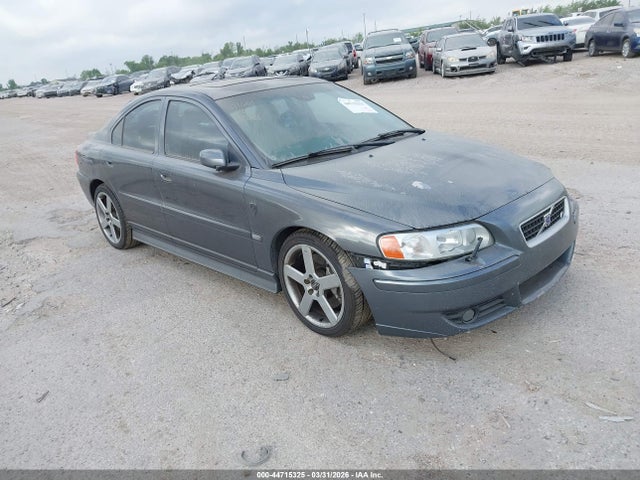2005 VOLVO S60 R